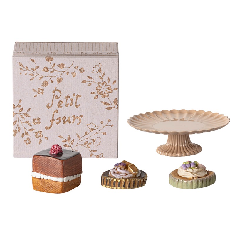 Cakes & Cake Stand Set (Mini) by Maileg