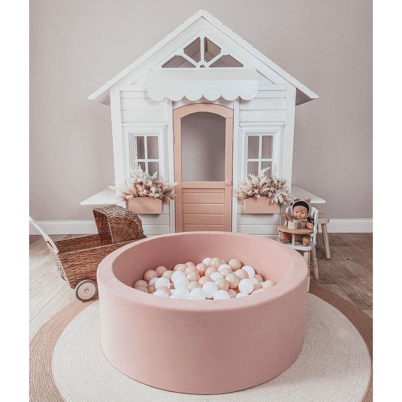 The Pink One  Pink Ball Pit & 200 Balls