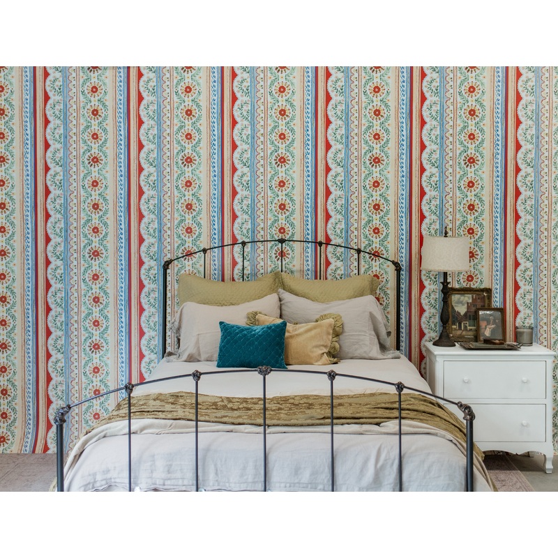 The Duchess Wallpaper