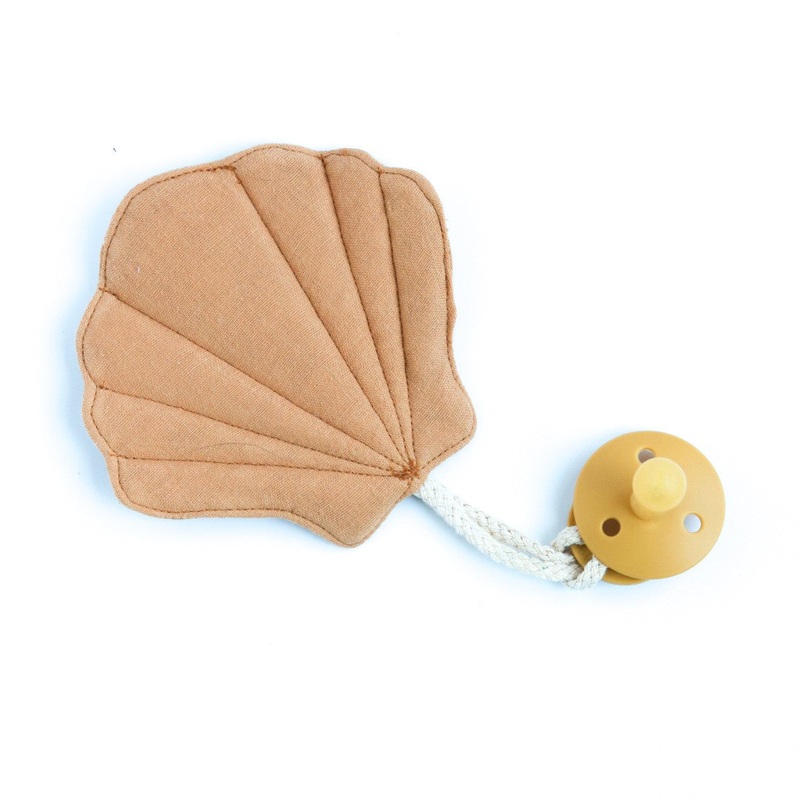 Oh Dubidu Shell Pacifier Holder | Camel