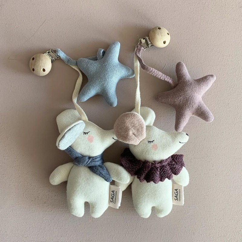 Organic Pram Toy Stjarna | Baby Blue