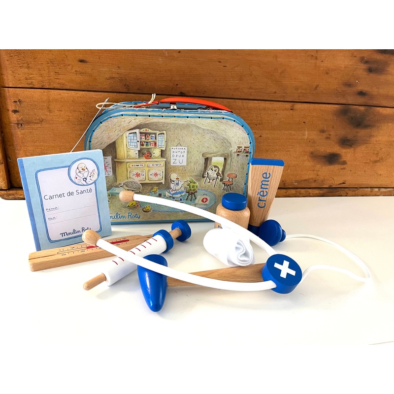 Keeping House Play – DOCTOR KIT, with 8 medical pieces!