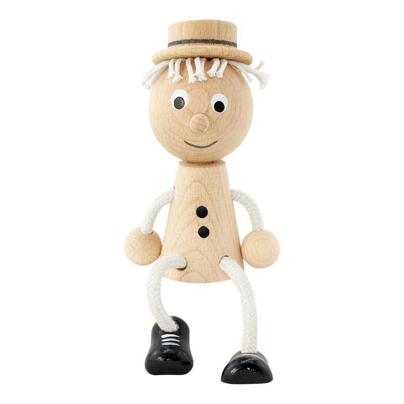 Wooden Sitting Boy – Gene