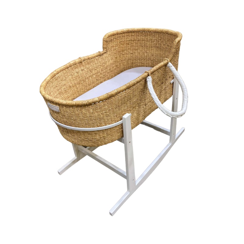 Design Dua Natural Bilia Bassinet With Rocking Stand