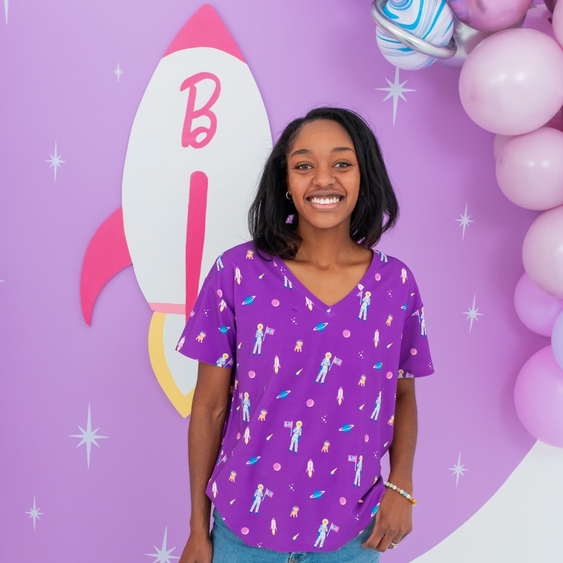 Womens Relaxed Fit V-Neck in Barbie Astronaut