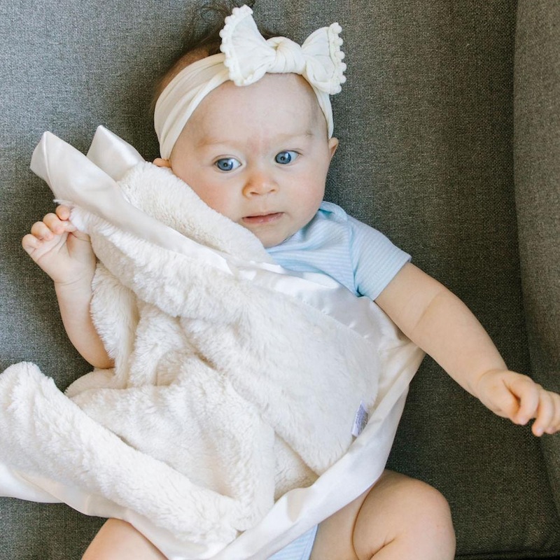 Saranoni Ivory Lush Satin Border Mini Blanket