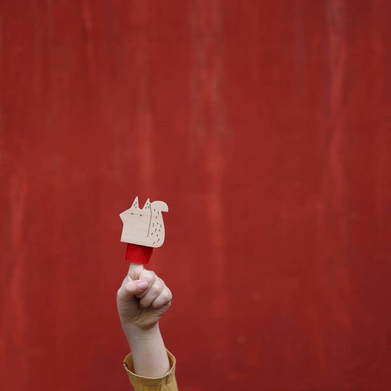 Birch + Felt Finger Puppet – Squirrel