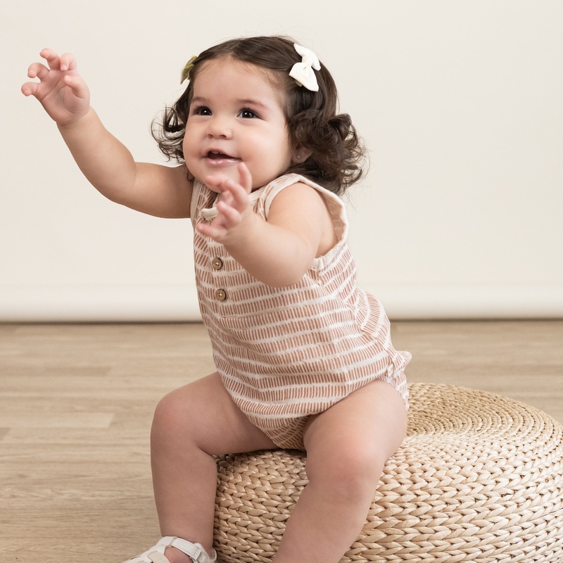 Makemake Organic Bubble Onesie | Dash Lines