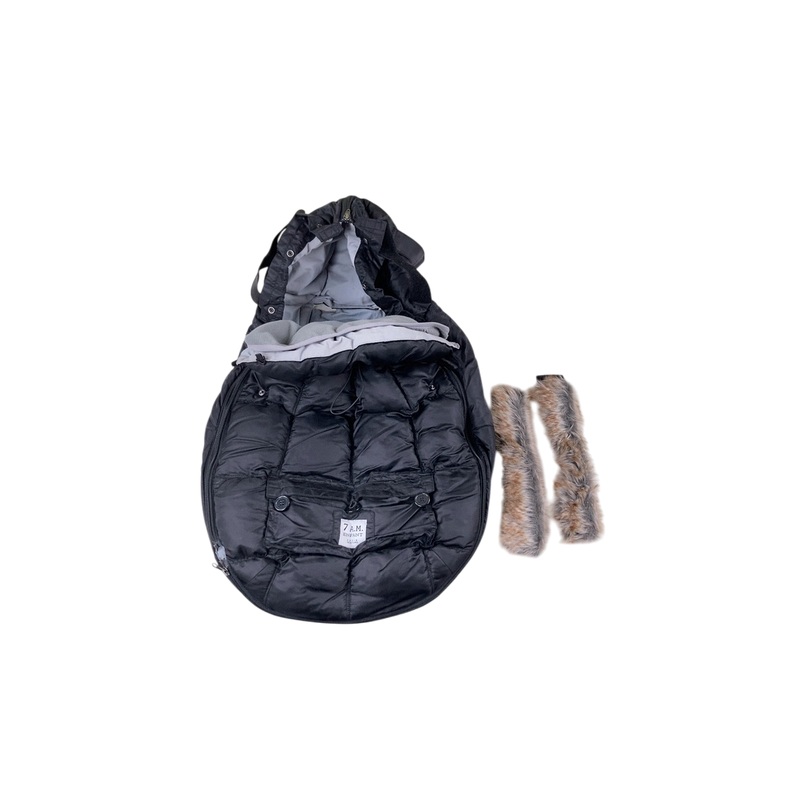 7 A.M. Enfant Le Sac Igloo, Black, Small (0-6 Months)