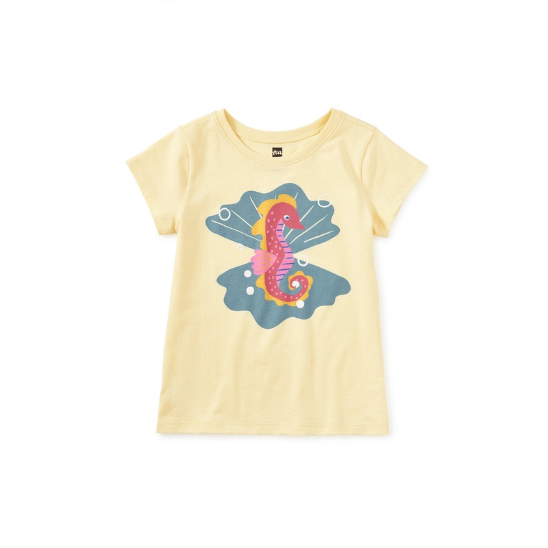 Tea Collection Seahorse & Pearls Graphic Tea – Banana
