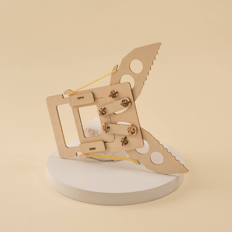 CreateKit Mechanical Claw DIY STEM Toy