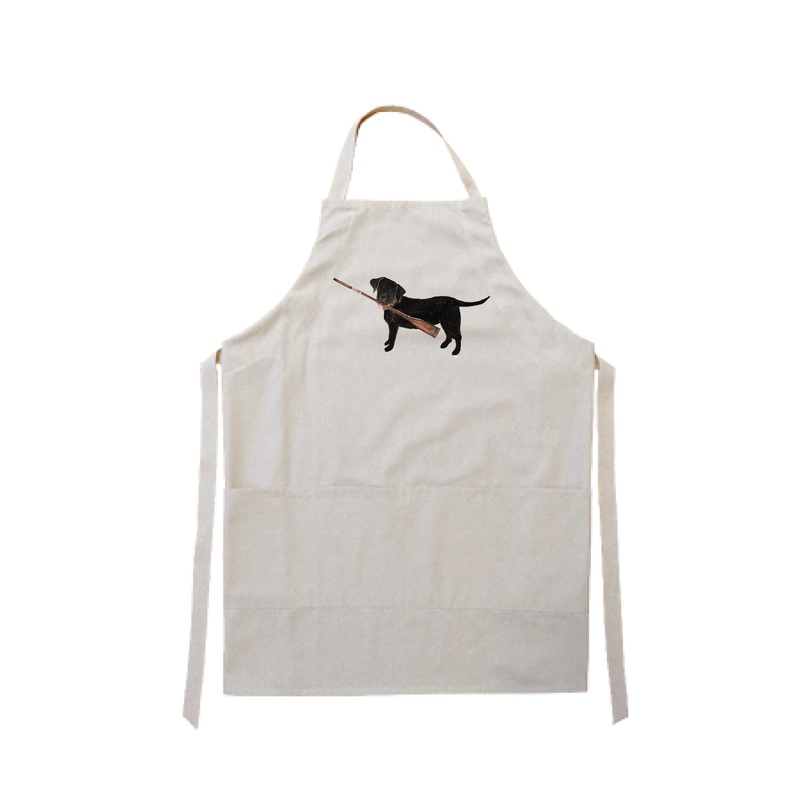 black lab with oar apron