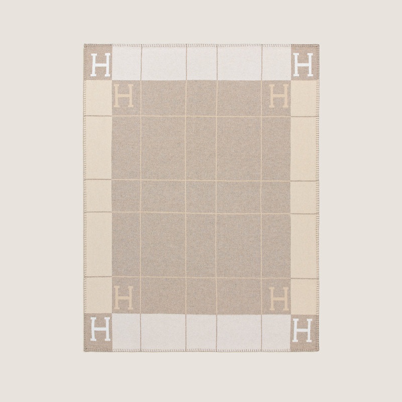 Avalon III throw blanket S97470968