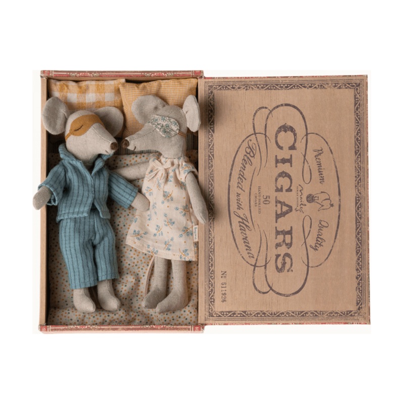 Maileg Mum & Dad In Cigar Box-2023