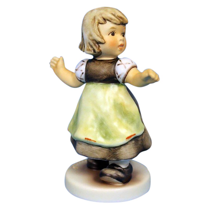 Hummel Figurine: Spring Waltz – 912/B
