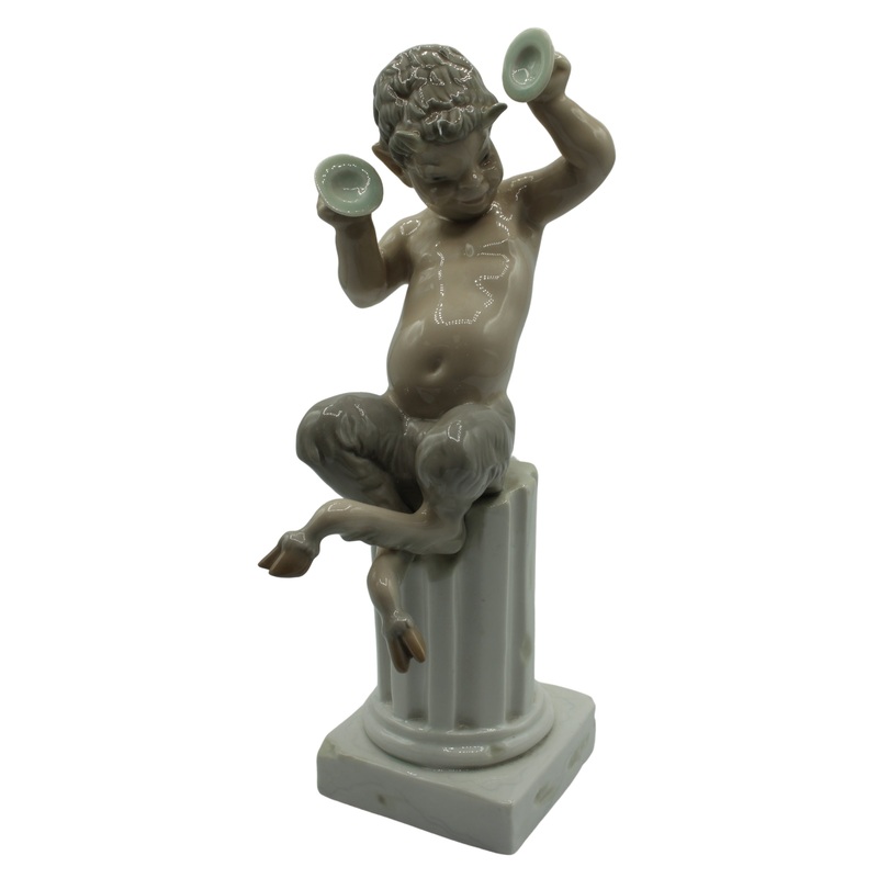 Lladr Figurine: 1006 Pan with Cymbals
