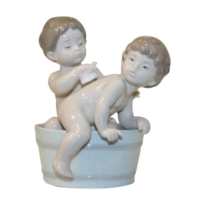 Lladr Figurine: 6411 Bath Time