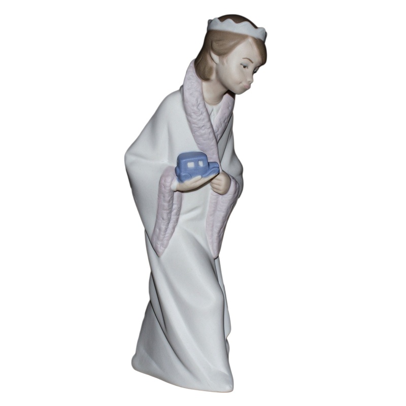 Lladr Figurine: 4674 King Gaspar