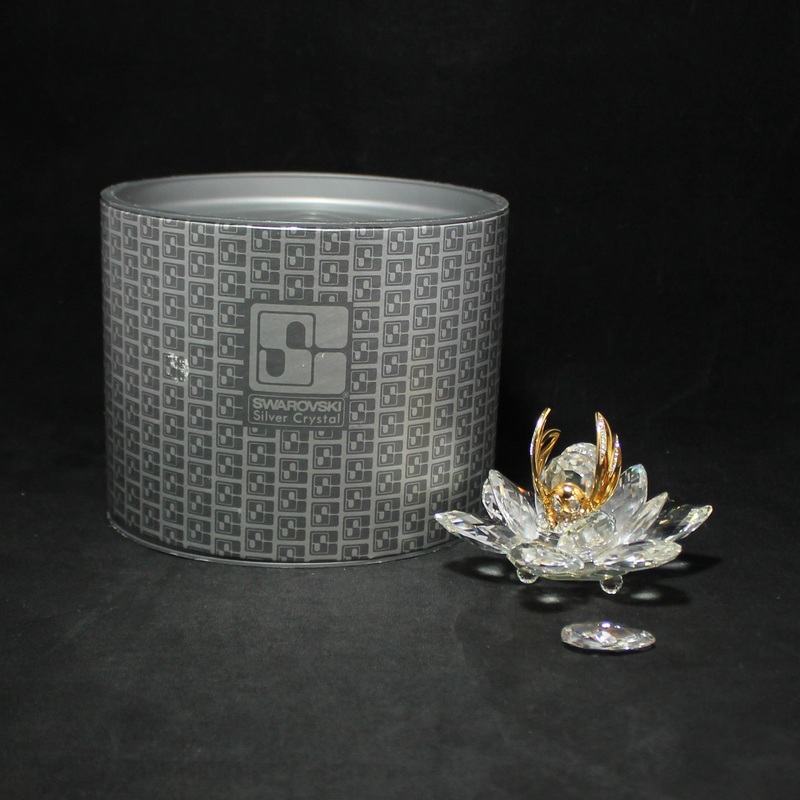 Swarovski Crystal: 7553NR100 Butterfly in Flight – As Is Figurine