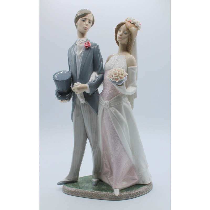 Lladr 1404 | Matrimony | Broken Flower Petals