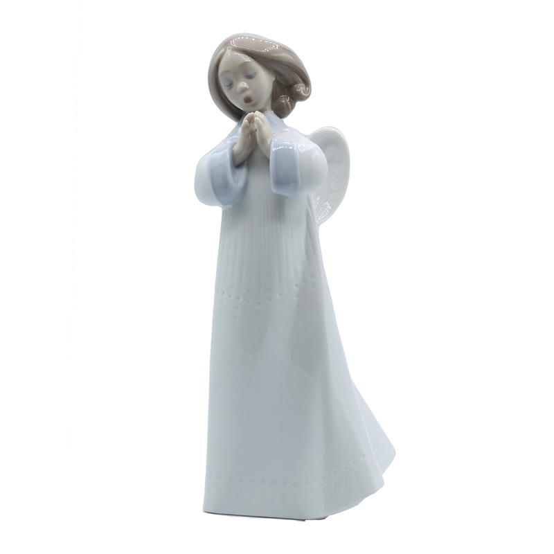 Lladr Figurine: 6789 An Angel’s Song
