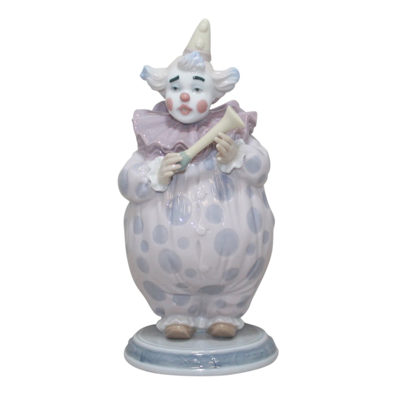 Lladr Figurine: 6938 The Show Begins