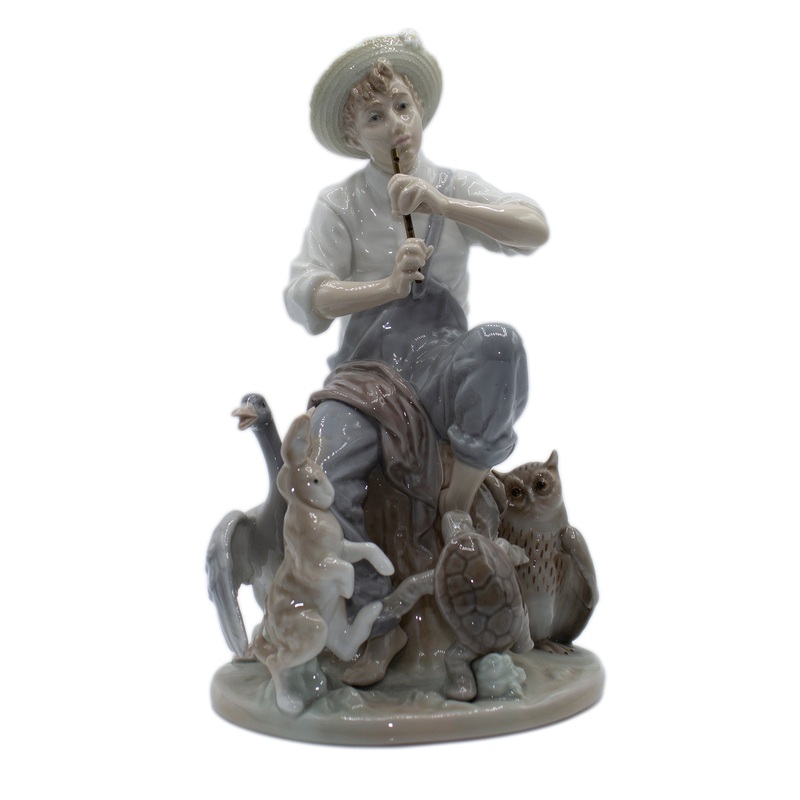 Lladr Figurine: 1410 SpringTime ’27
