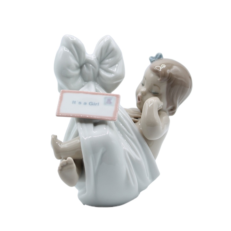 Lladr Figurine: 7589 Heavens Gift (Its a Girl Card)