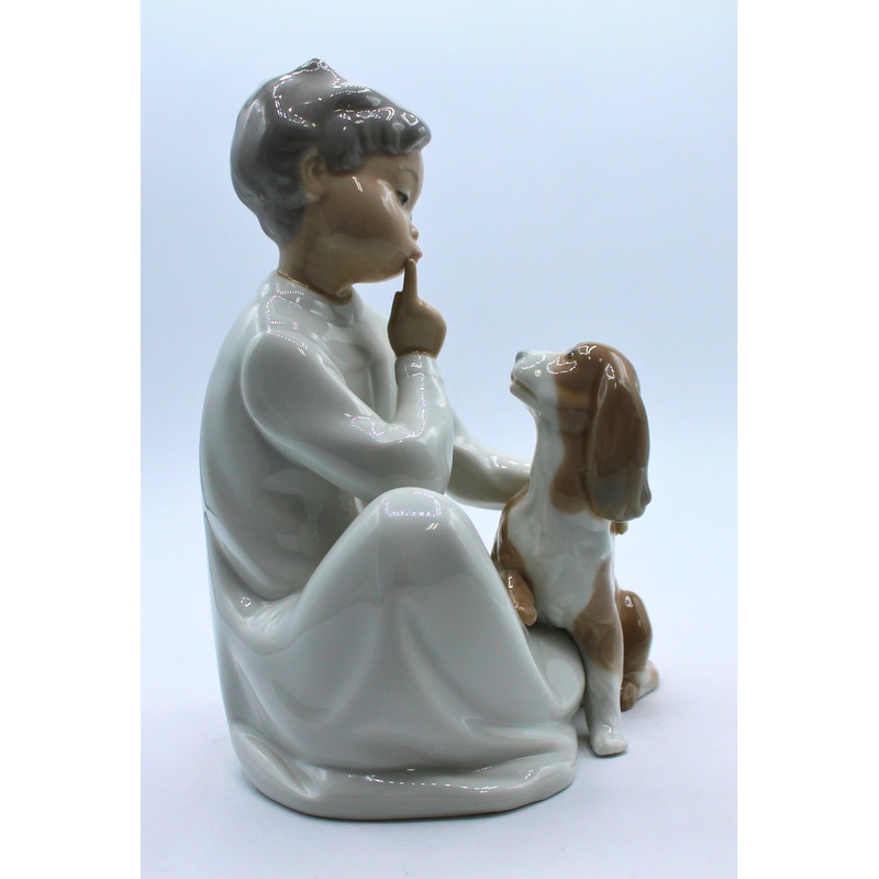 Lladr 4522 | Boy with Dog | Chipped