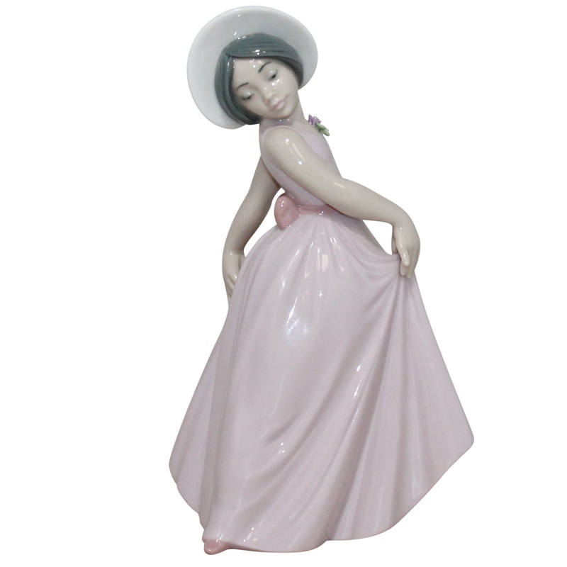 Lladr Figurine: 6276 Iris