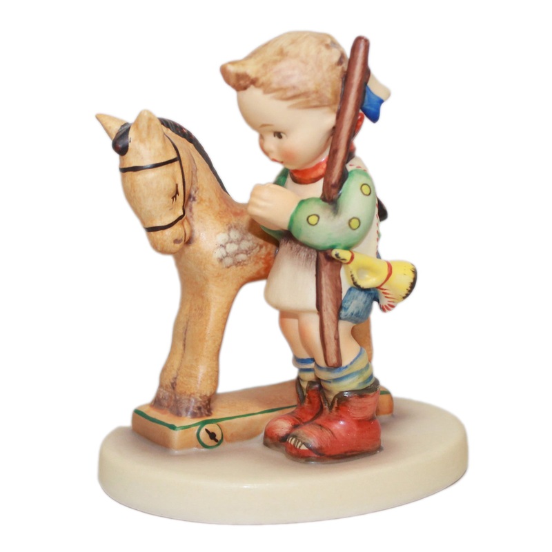 Hummel Figurine: Prayer Before Battle – 20
