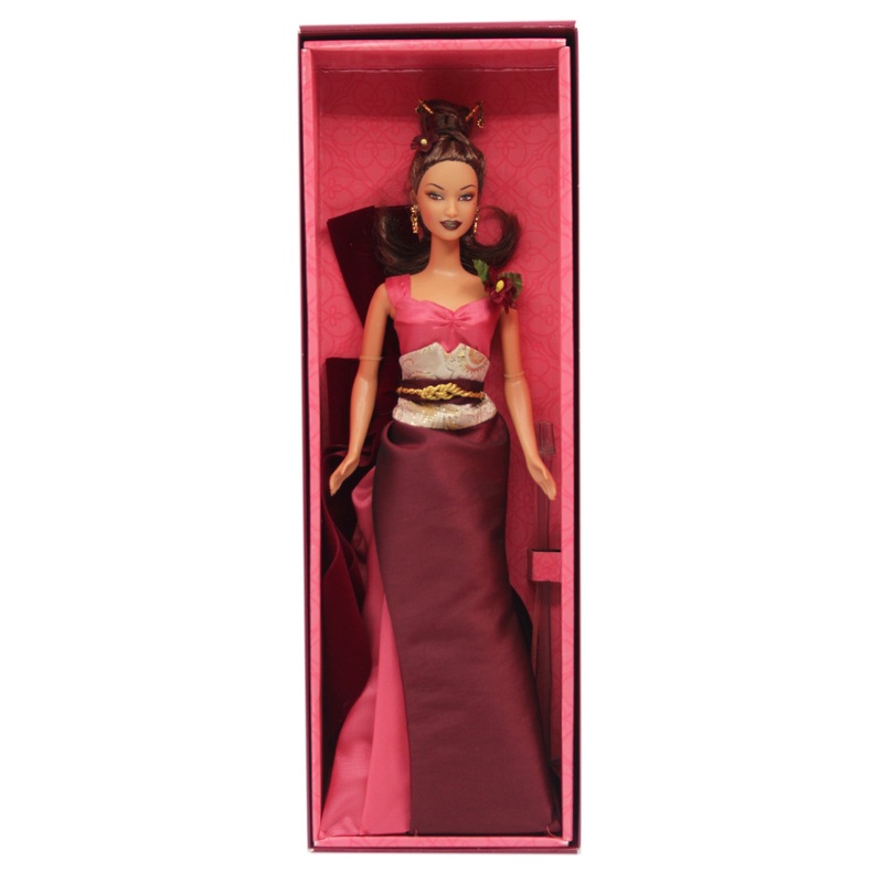 2004 Exotic Intrigue Hispanic Barbie (B7975) – Avon