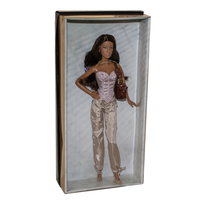 2004 Pretty Young Thing Marisa Barbie (C3821)