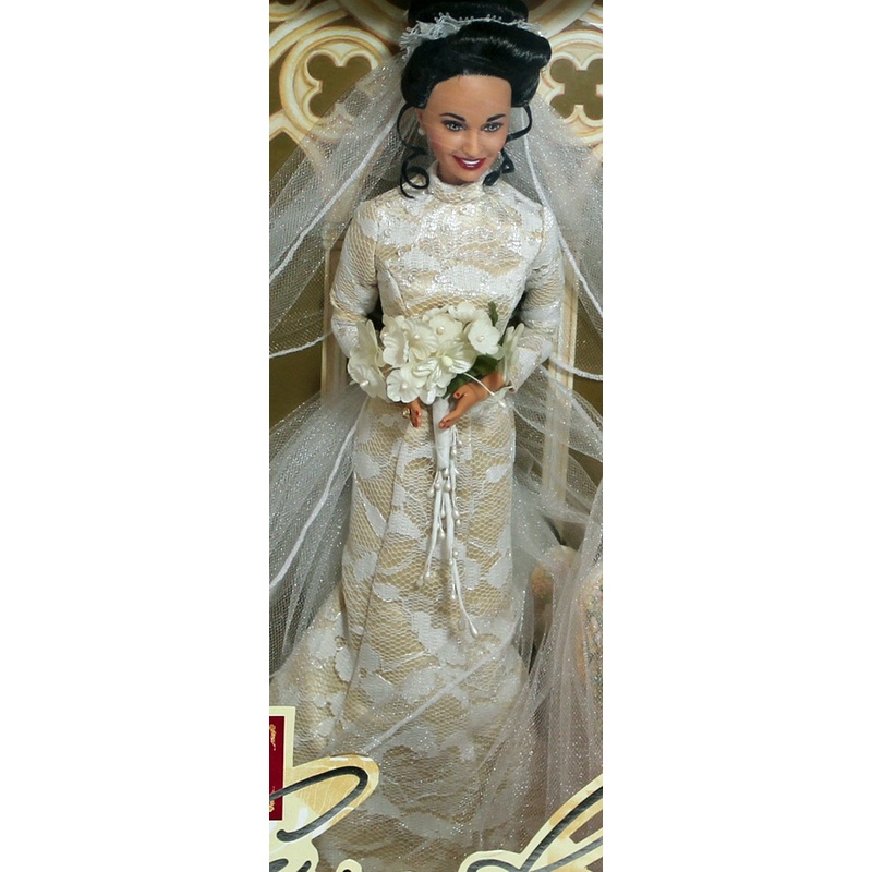 1999 All My Children Champagne Lace Wedding Barbie (23004) – Erica Kane