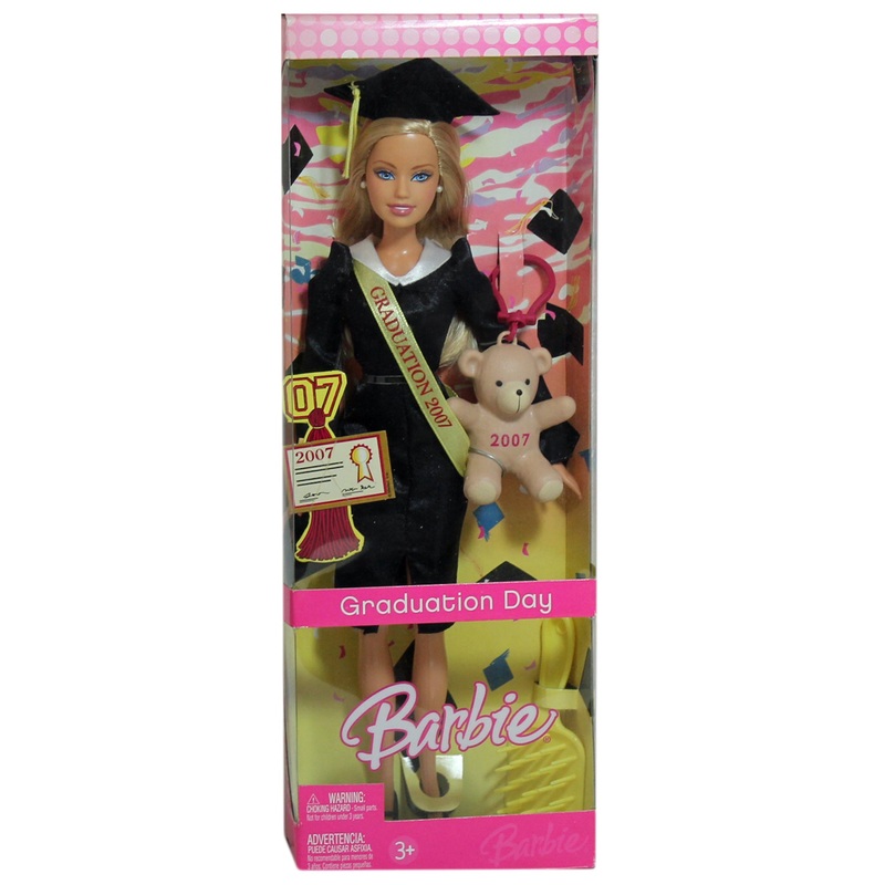 2007 Graduation Day Barbie (J9199) – Blonde hair