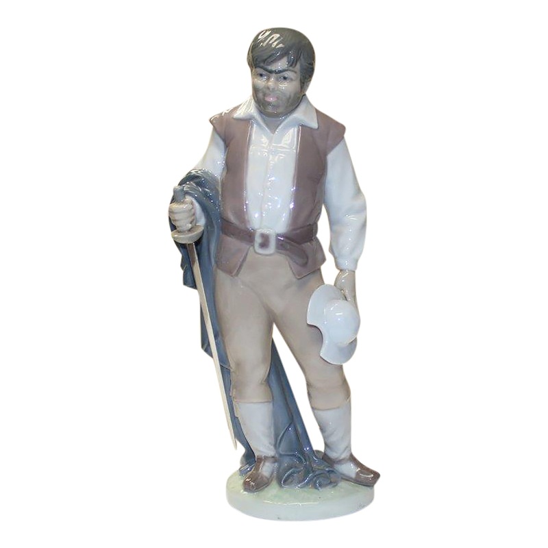 Lladr Figurine: 6633 Sancho Escudero