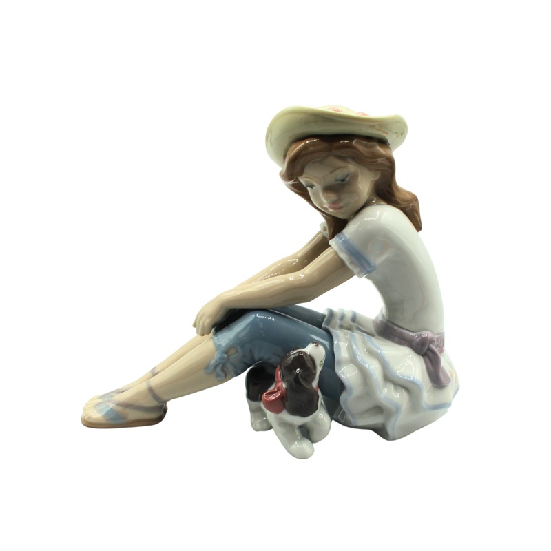 Lladr Figurine: 8645 My Playful Pet