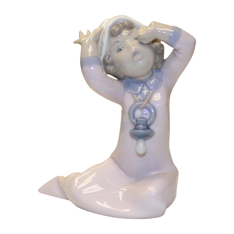 Lladr Figurine: 5100 Baby with Pacifier Yawning