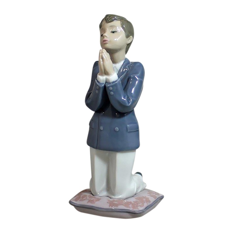 Lladr Figurine: 6088 Communion Prayer Boy