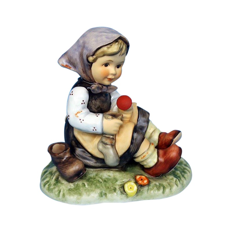 Hummel Figurine: Let Me Help You – 2246