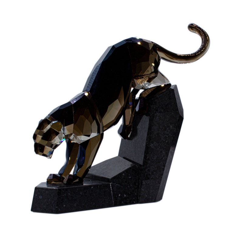 Swarovski Figurine: 1096051 Panther Moroda