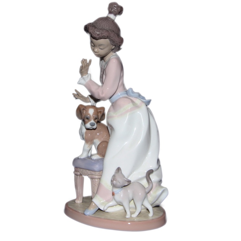 Lladr Figurine: 6026 My Turn