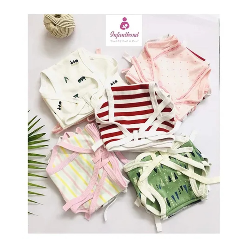 Fareto Born Baby 24 Hosiery Cotton Single Nappies 4 Nappy Changing Waterproof Sheets – Multicolour(Colour and design may vary)